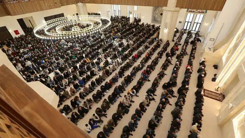4 Nisan 2025 Cuma Namazı Saatleri: İstanbul, Ankara, İzmir Ve Diğer İllerde Kılınacak Zamanlar