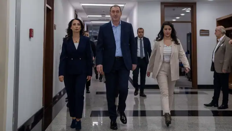 DEM Parti Heyeti: Siyasi Parti Turu İle Yeni Fırsatlar Peşinde