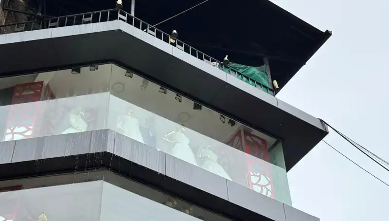 Giyim Mağazasında Korkutan Yangın, Alışveriş Keyfini Kararttı!