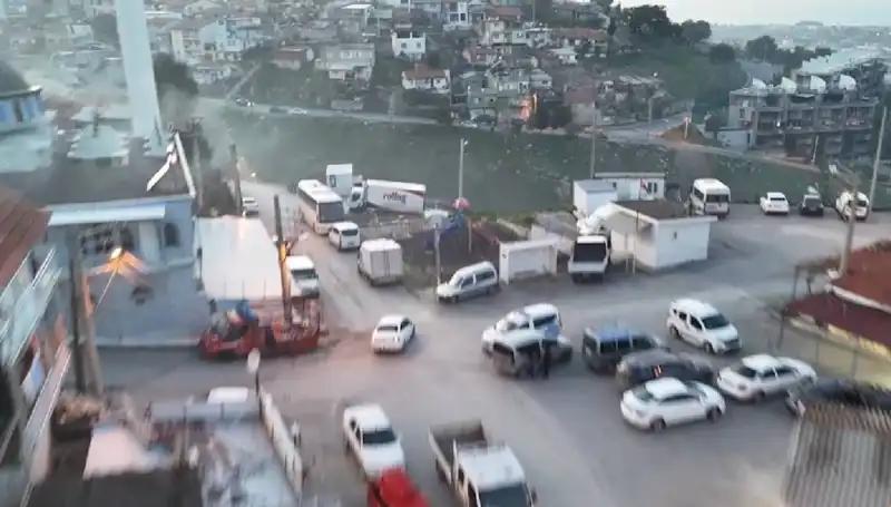İzmir’de Gerçekleştirilen Tarihi Operasyonda 99 Gözaltı ve Suç Şebekeleri Çökertildi