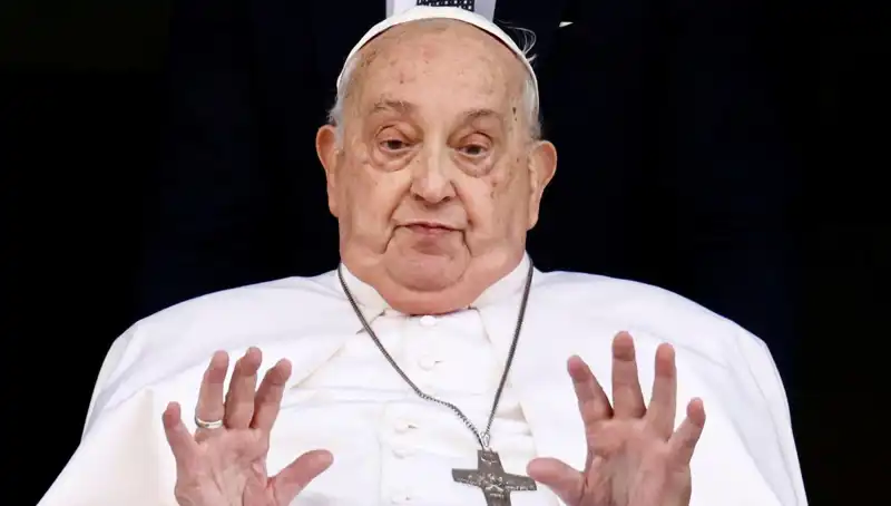 Papa Francis Hayatla Ölüme Dönüş Yaparken: İnanılmaz Deneyimi