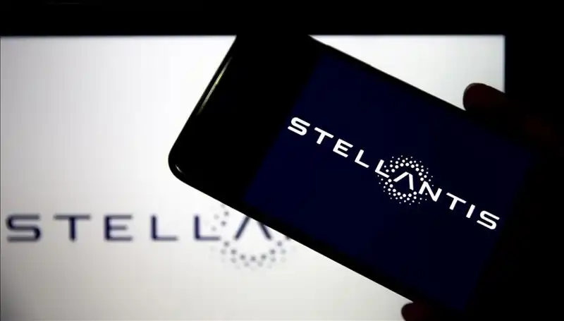Stellantis'in Fabrika Kapanma Tehlikesi: Gelecek Endişe Veriyor!