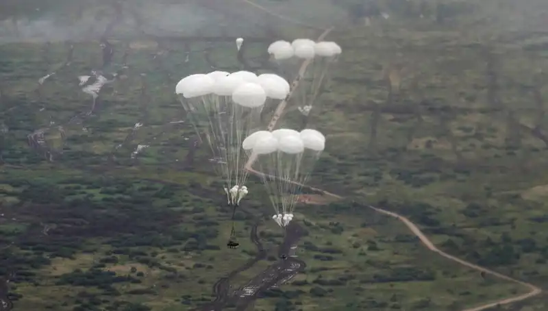 Rusya ve Belarus'un Kırmızı Alarmı: Üç Ülkede Gövde Gösterisi