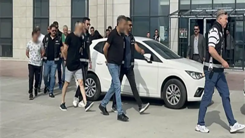 36 Bin Kişiye Hayal Satıp 10 Milyar Lira Dolandırdılar: Turizm Firmasıyız Dediler