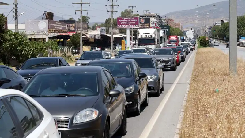 Aydın-Muğla Karayolunda 60 Kilometrelik Araç Kuyruğu: Nedenleri ve Sonuçları