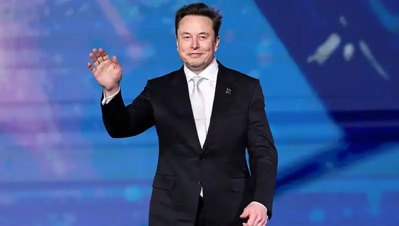 Tesla'nın Yeni Modeli: Kendi Canavarı Artık Rafta Bekliyor